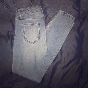 CJLA medium wash skinny jeans